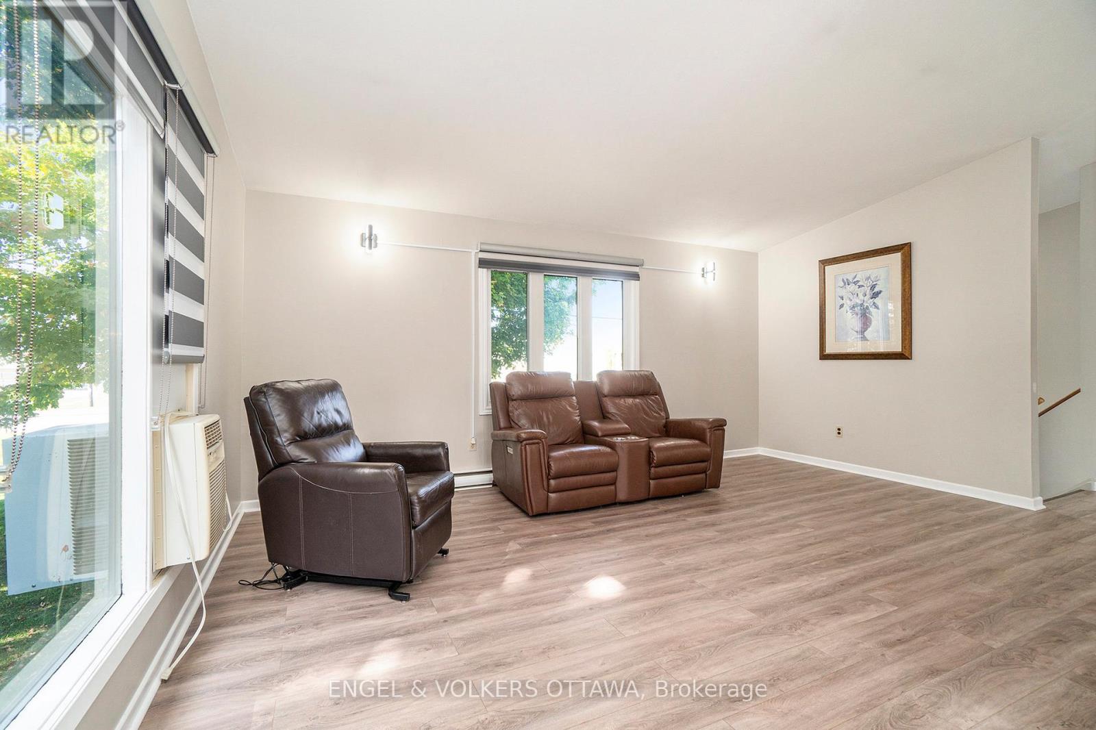 258 Herrick Drive, Rr#1, Arnprior Drive