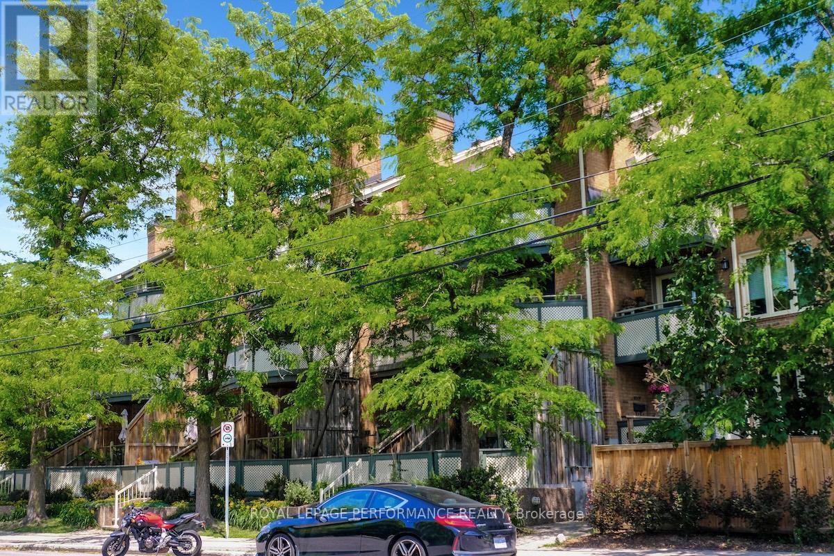 3 - 2 Columbus Avenue