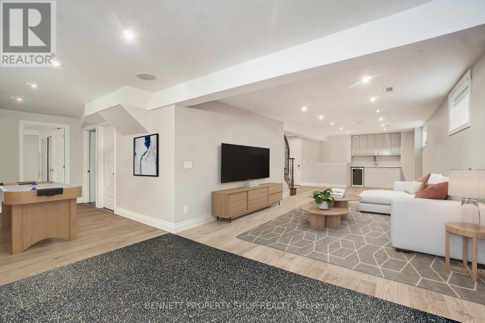 2253 Prospect Avenue