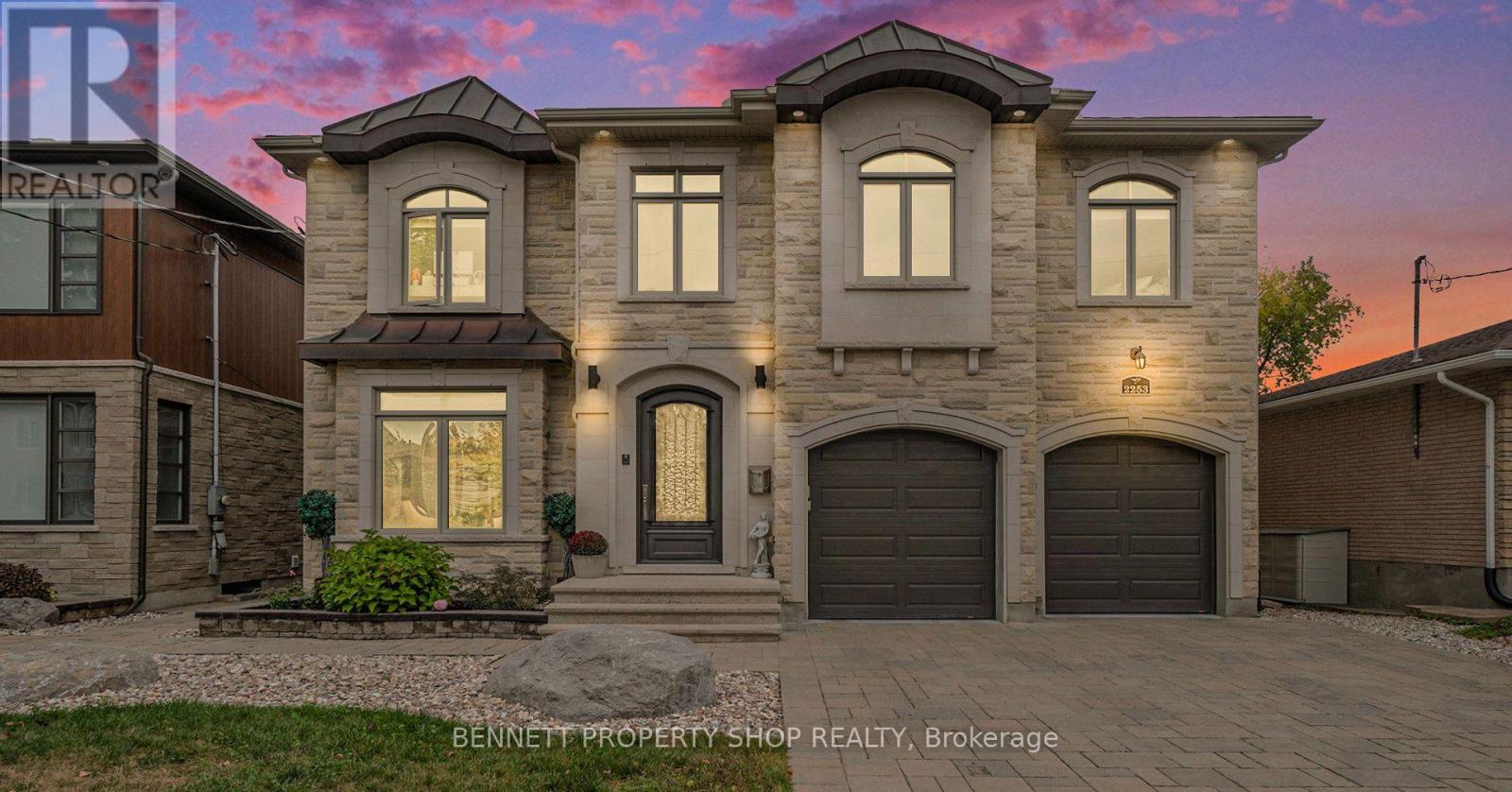 2253 Prospect Avenue