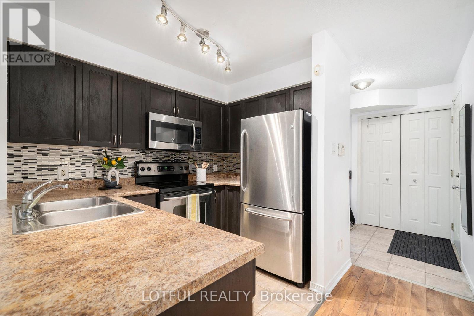 58 Steele Park Private
