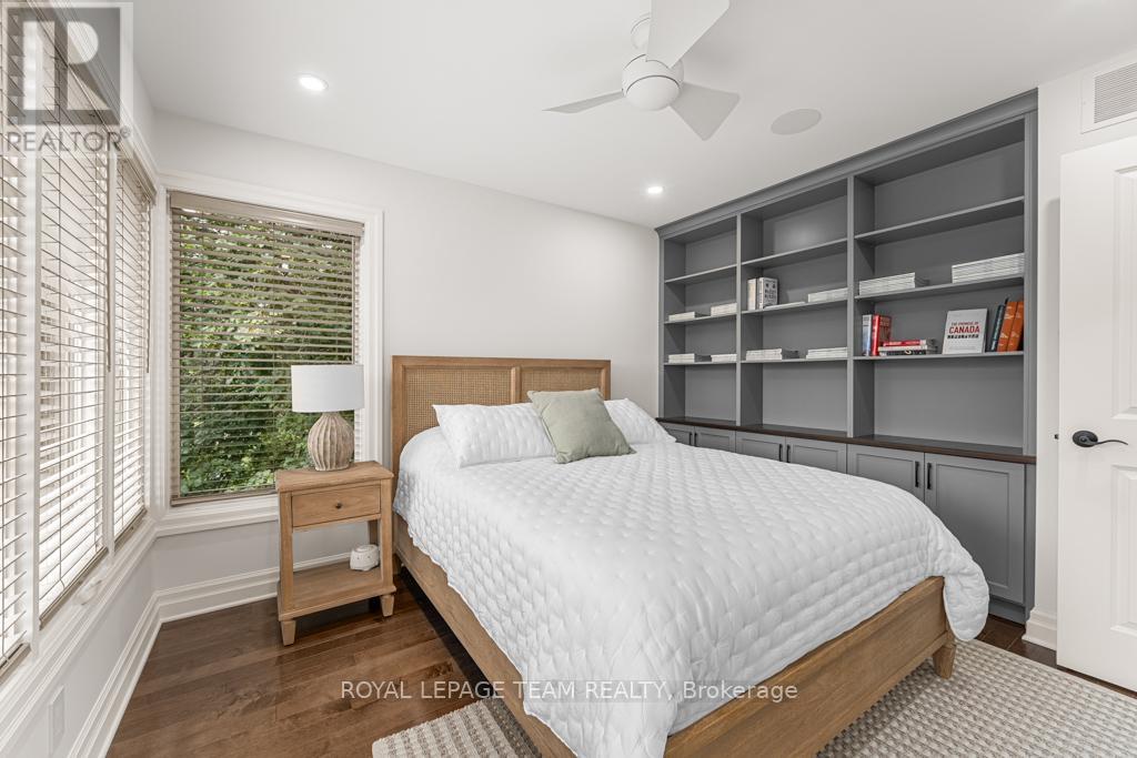 30 Belvedere Crescent