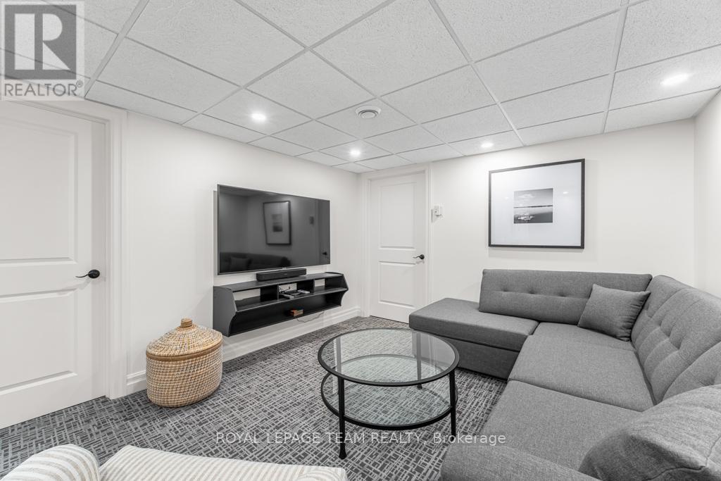 30 Belvedere Crescent