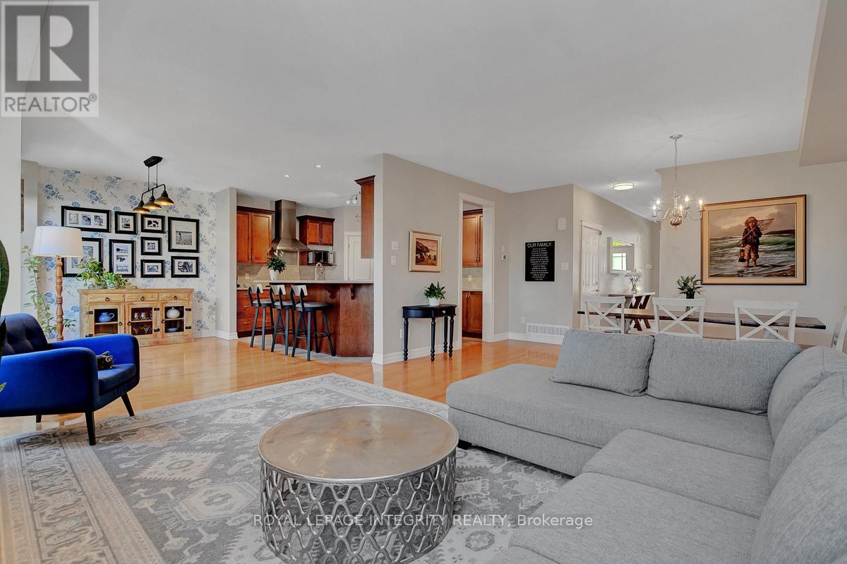 165 Saltspring Private