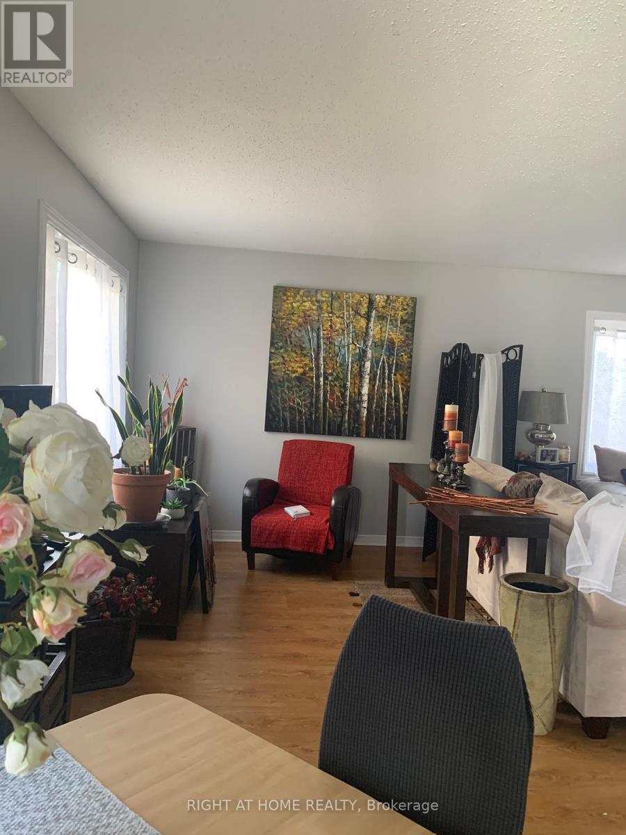 E - 1033 Cummings Avenue