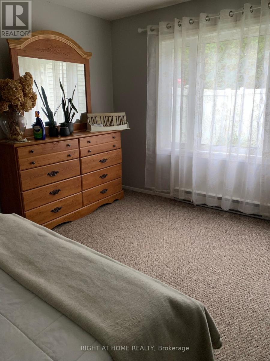 E - 1033 Cummings Avenue