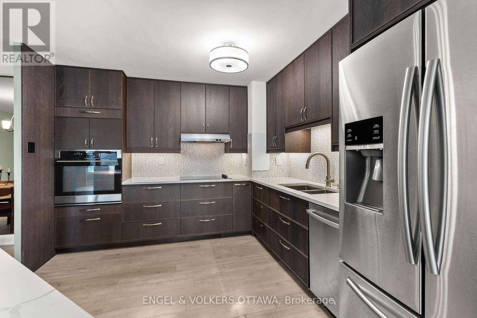 1006 - 2951 Riverside Drive