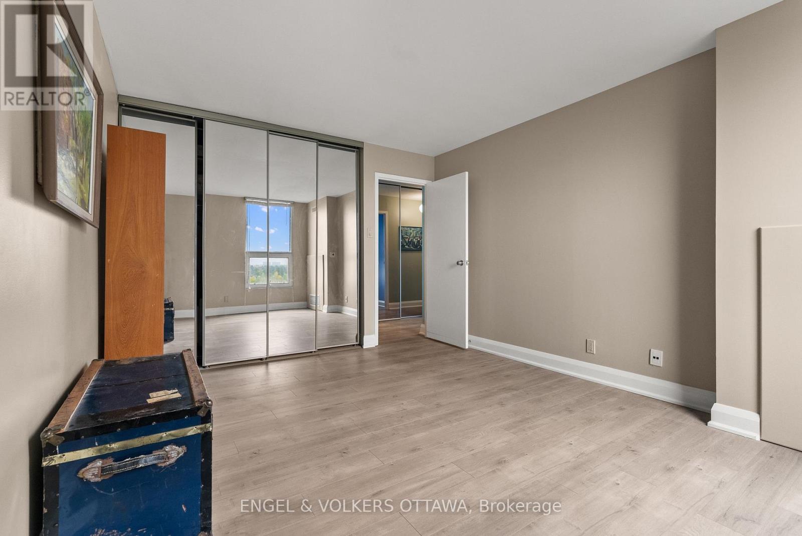 1006 - 2951 Riverside Drive