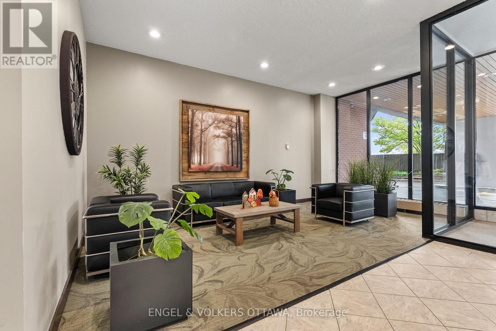 1006 - 2951 Riverside Drive