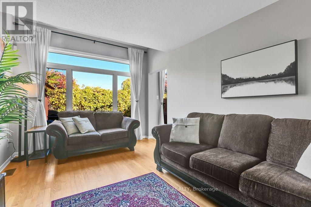 32 Cargrove Private