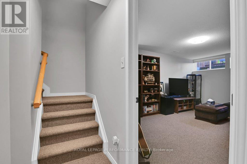 32 Cargrove Private