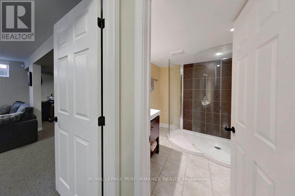 32 Cargrove Private