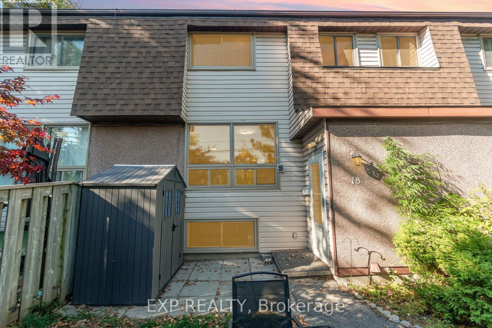 18 - 2640 Draper Avenue