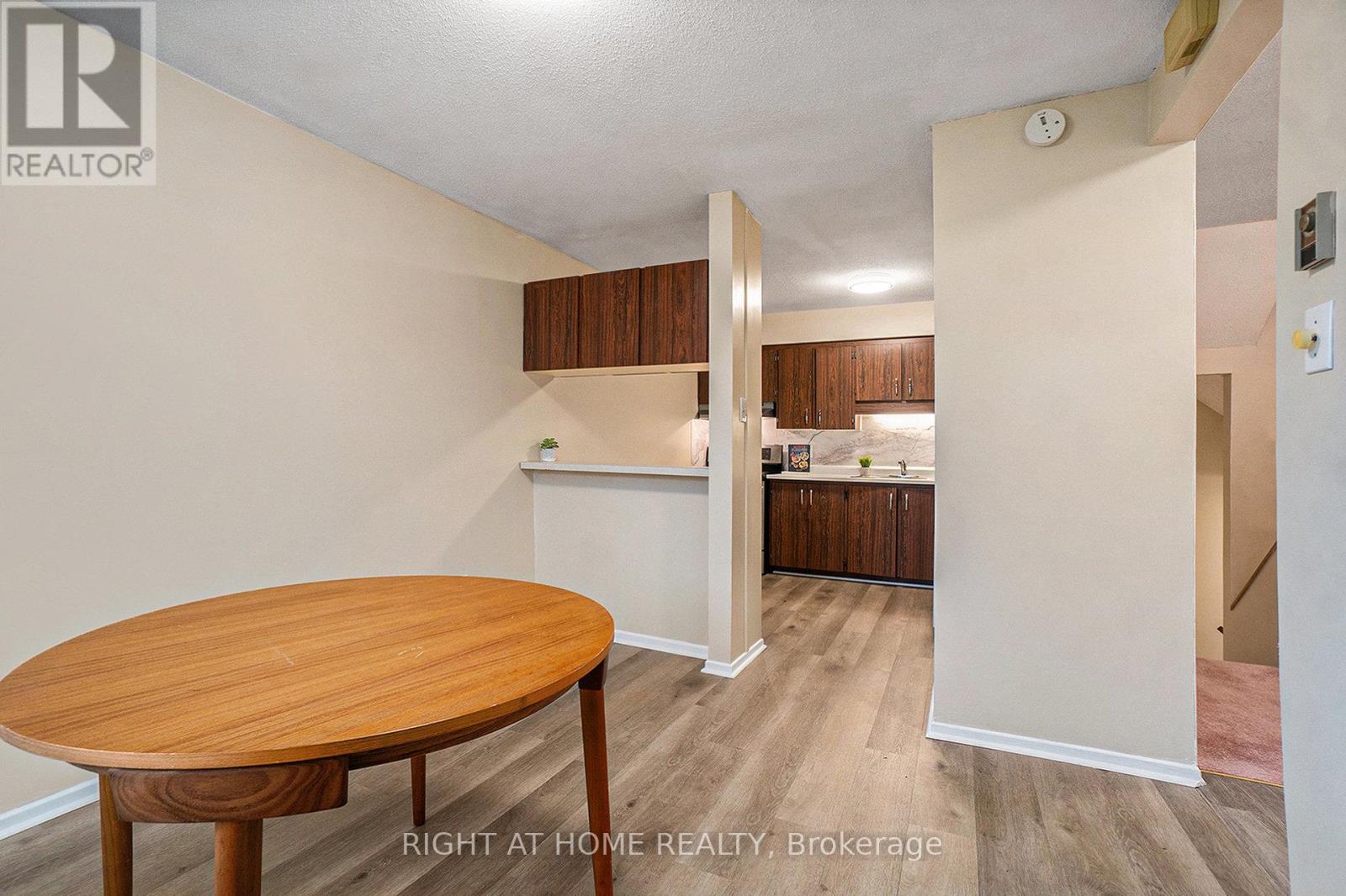 59 - 2939 Fairlea Crescent