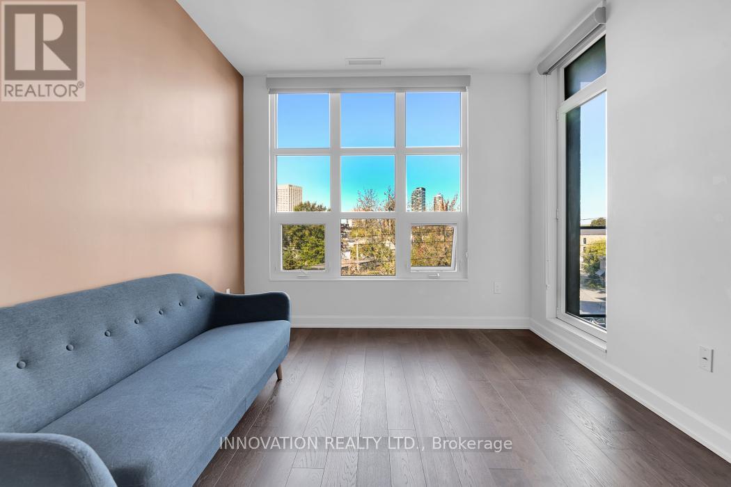 410 - 10 Rosemount Avenue