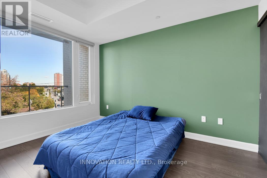 410 - 10 Rosemount Avenue