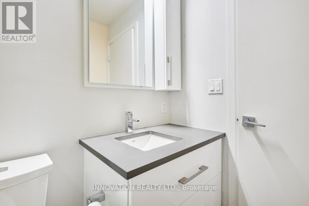 410 - 10 Rosemount Avenue