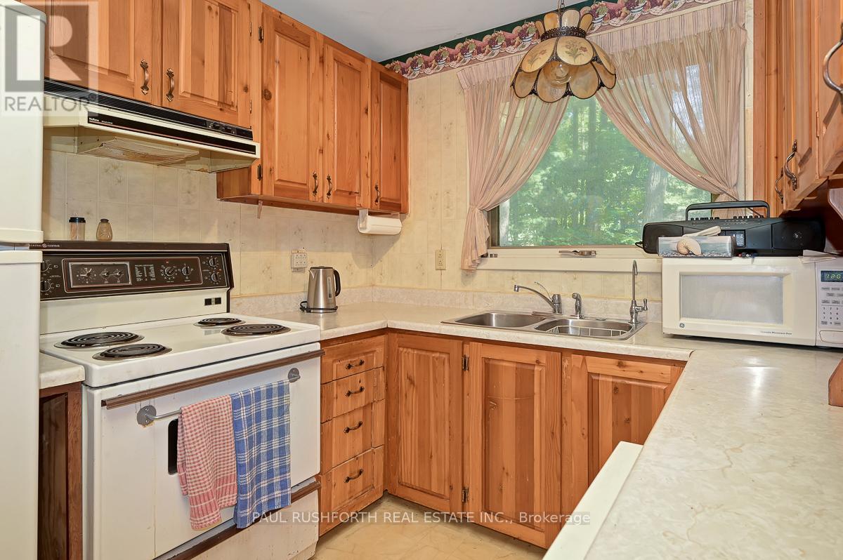 1283 Bayview Drive