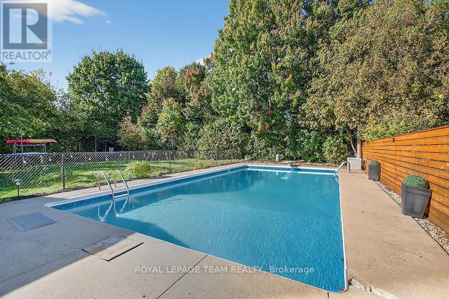 5664 South Island Park Drive