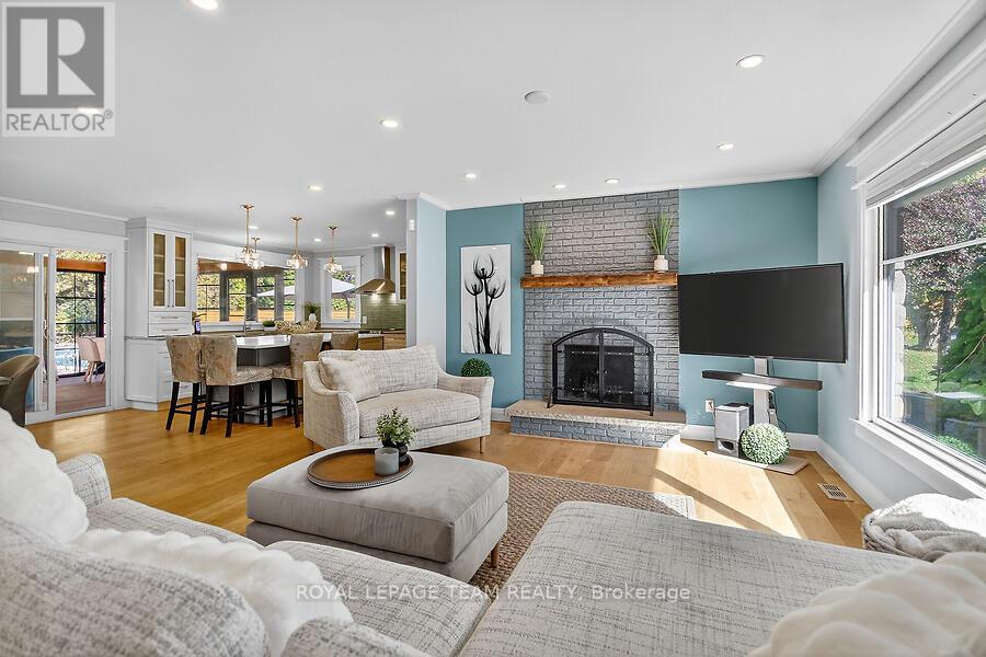 5664 South Island Park Drive