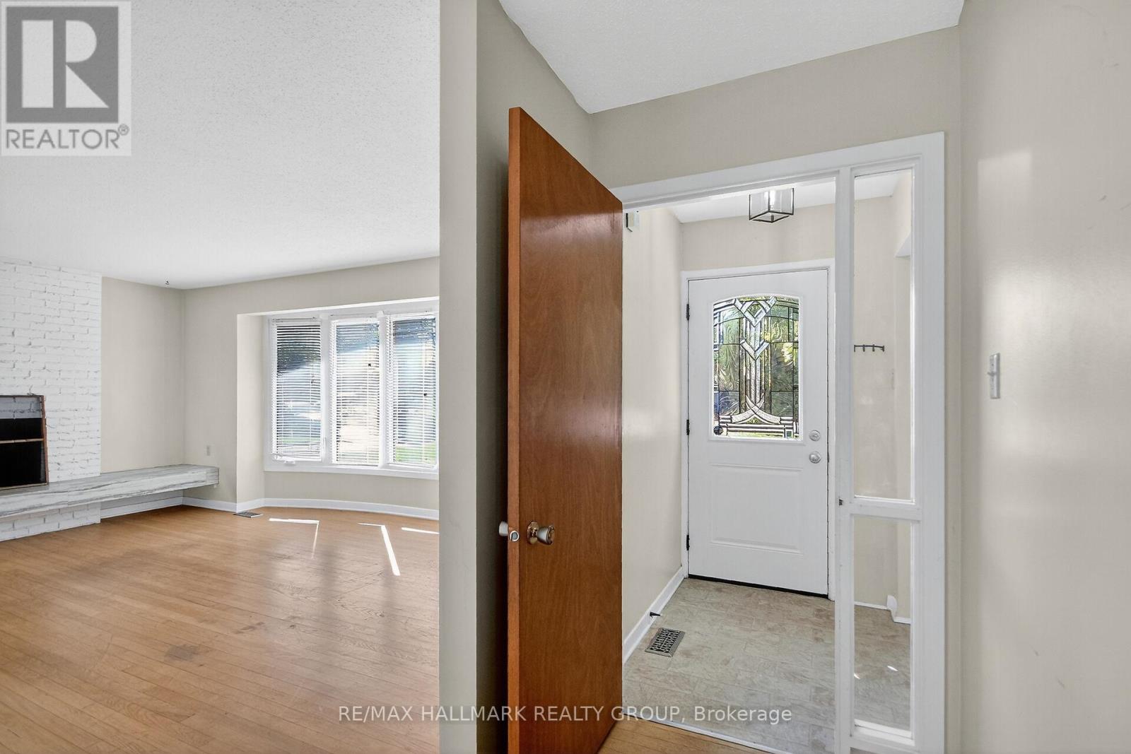 3 Sutton Place