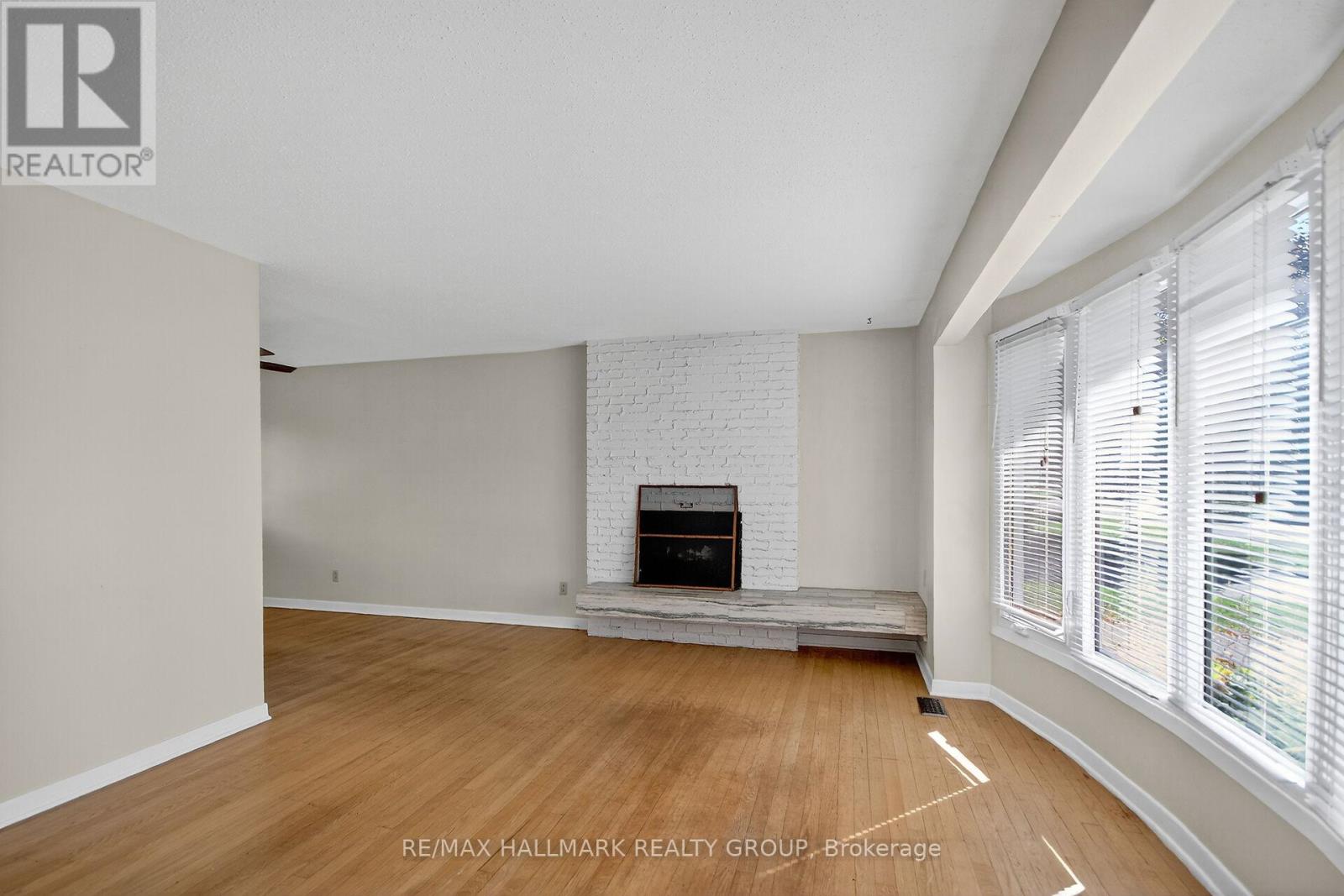 3 Sutton Place