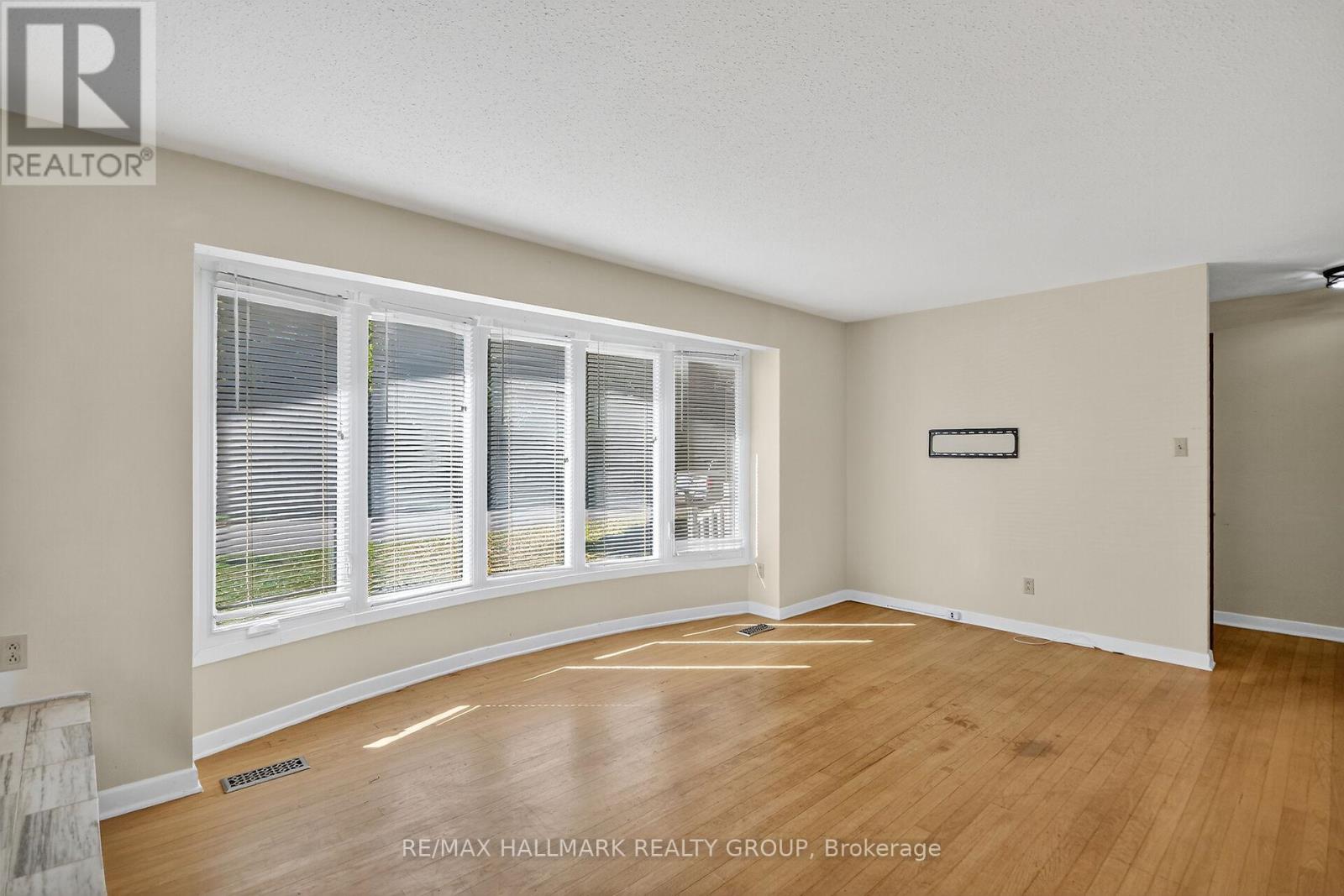 3 Sutton Place