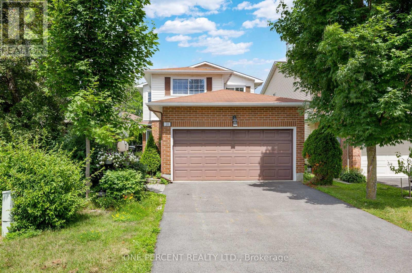 28 Chickasaw Crescent