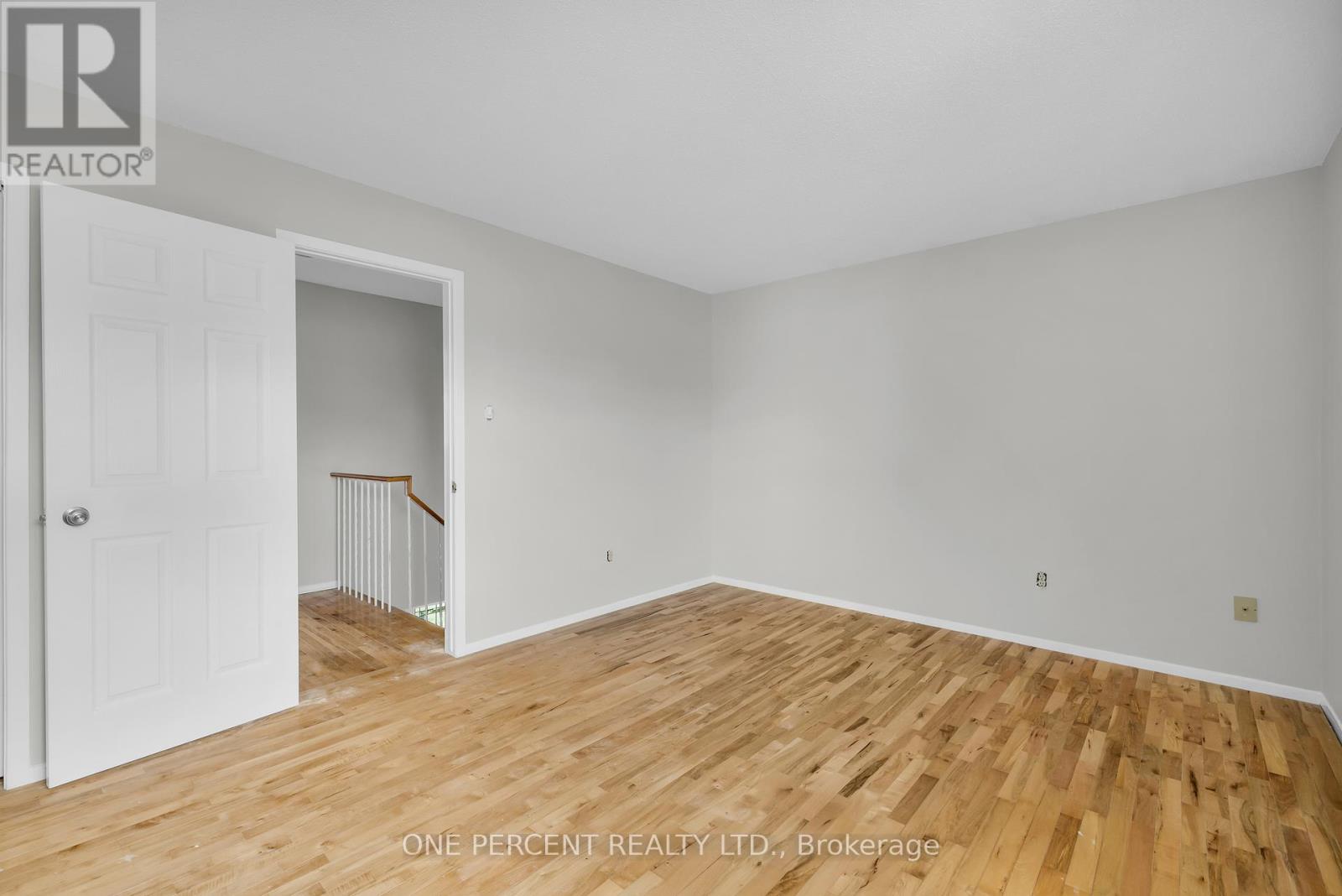 28 Chickasaw Crescent
