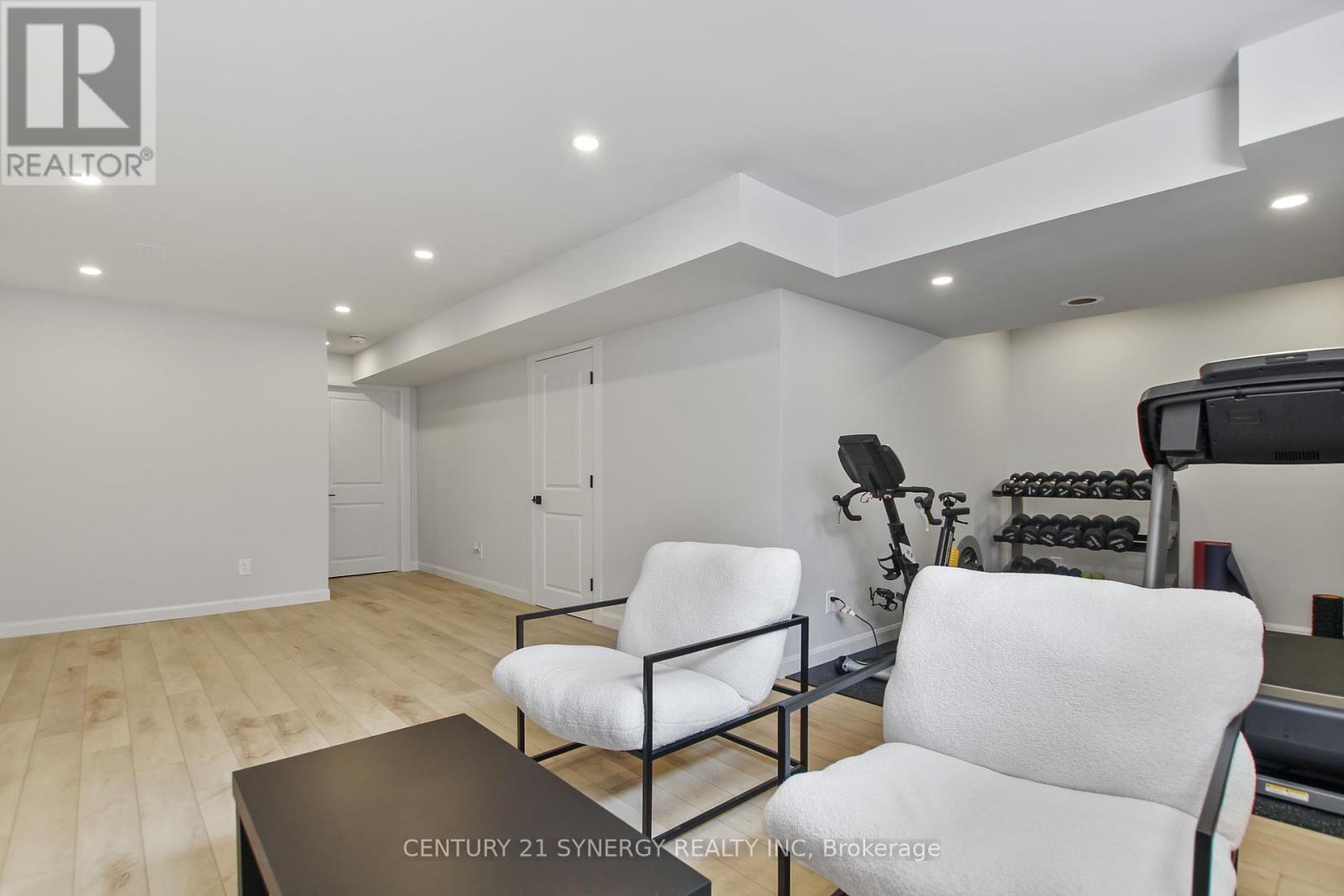 2104 Caltra Crescent