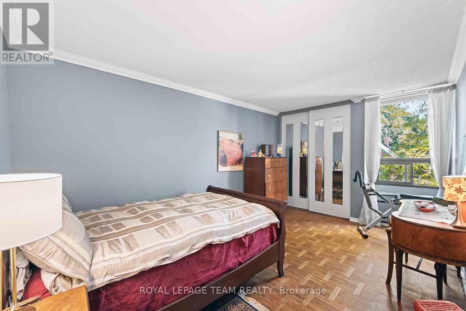 303 - 40 Arthur Street