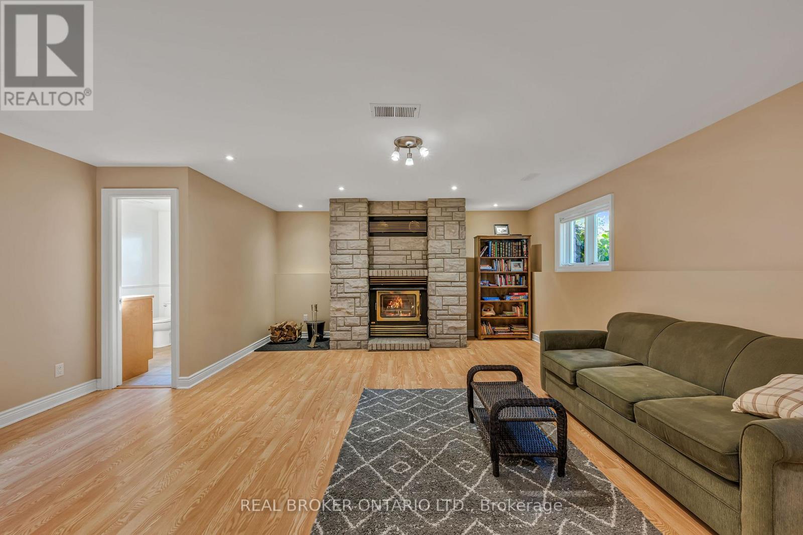 3603 Delson Drive W