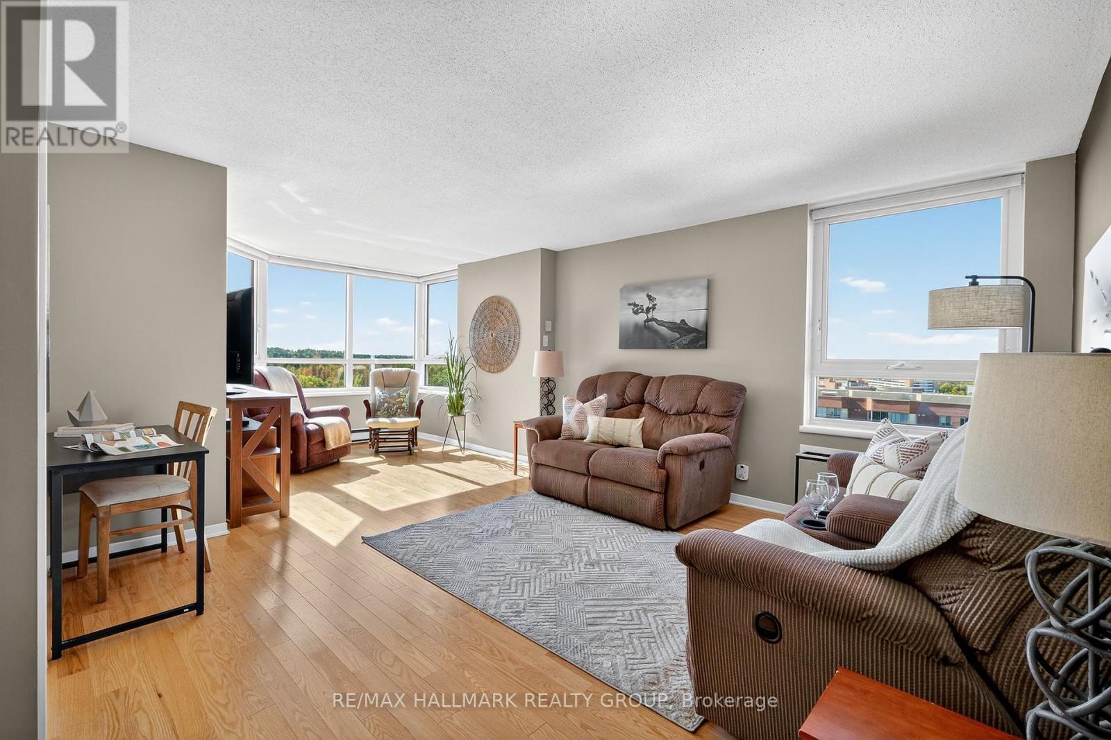 1207 - 80 Sandcastle Drive