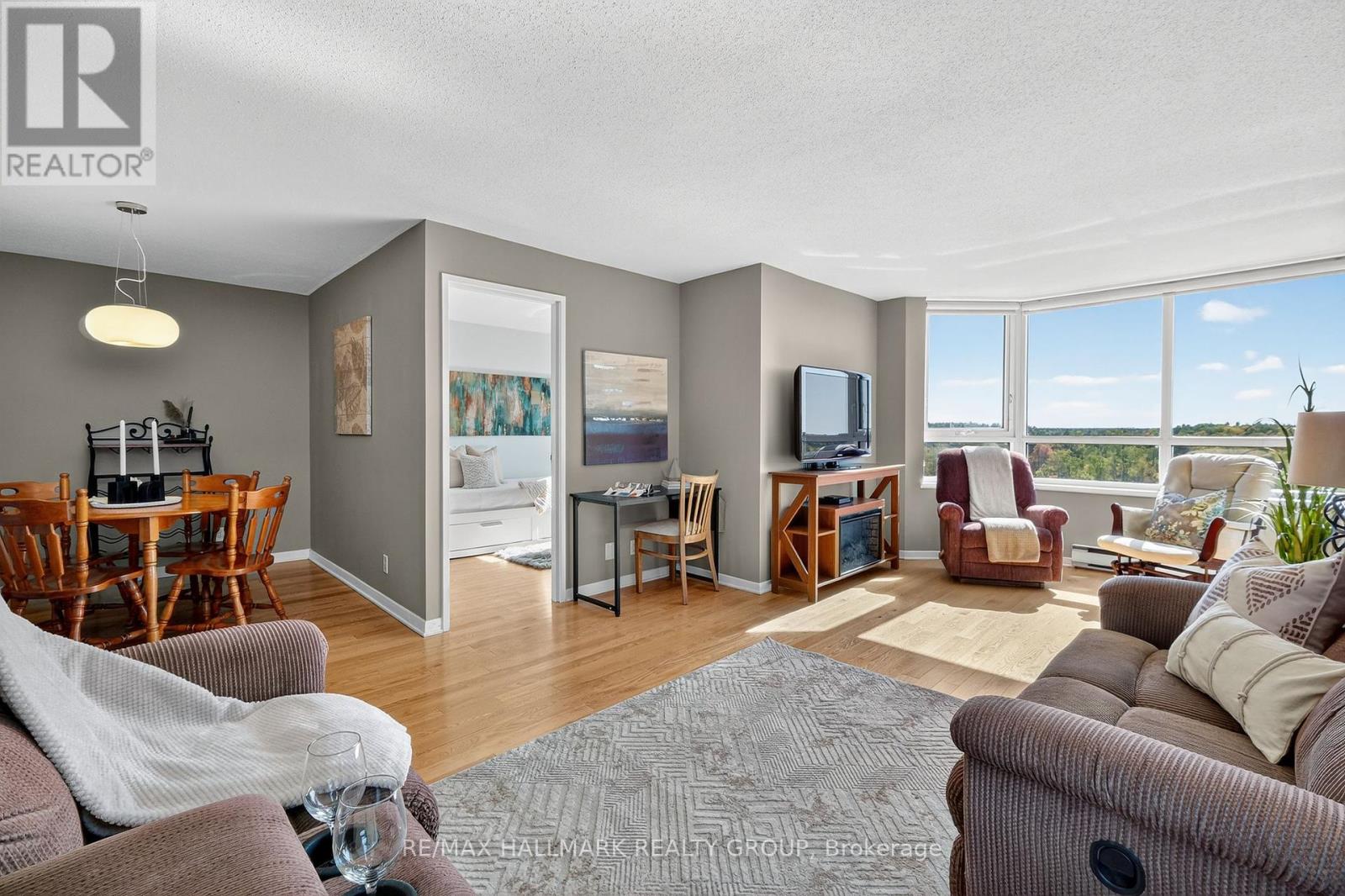 1207 - 80 Sandcastle Drive