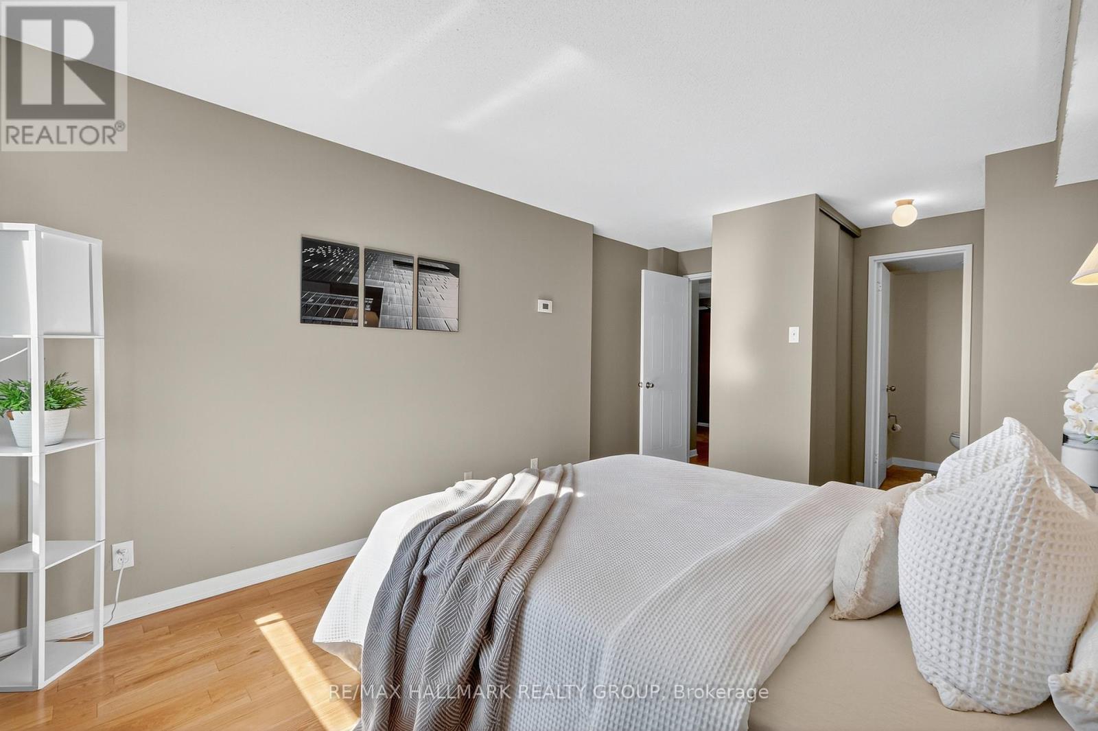 1207 - 80 Sandcastle Drive