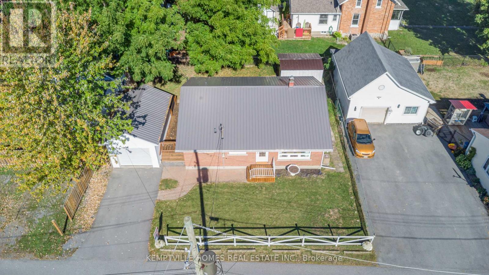 8 Gibson Lane