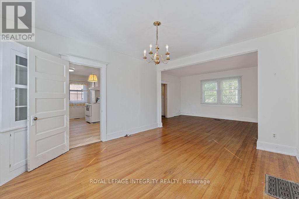 472 Edison Avenue
