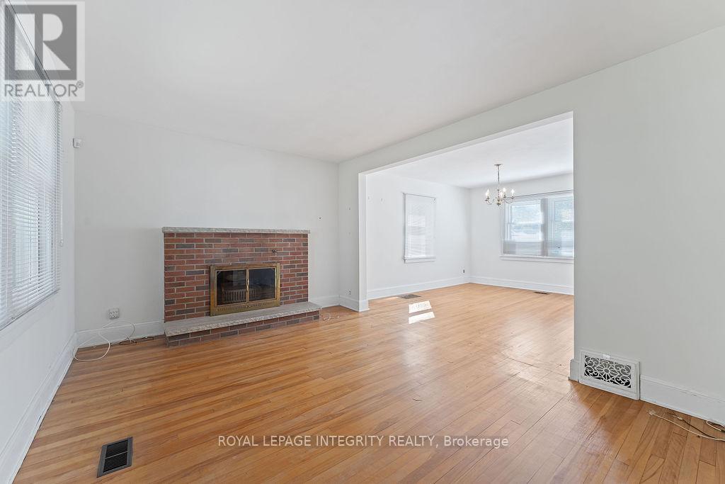472 Edison Avenue