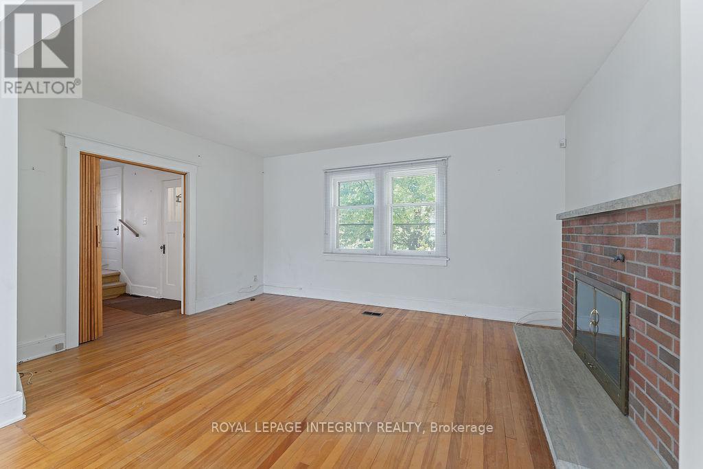 472 Edison Avenue