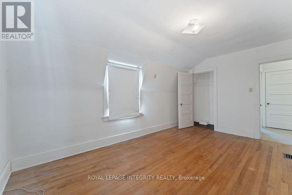 472 Edison Avenue