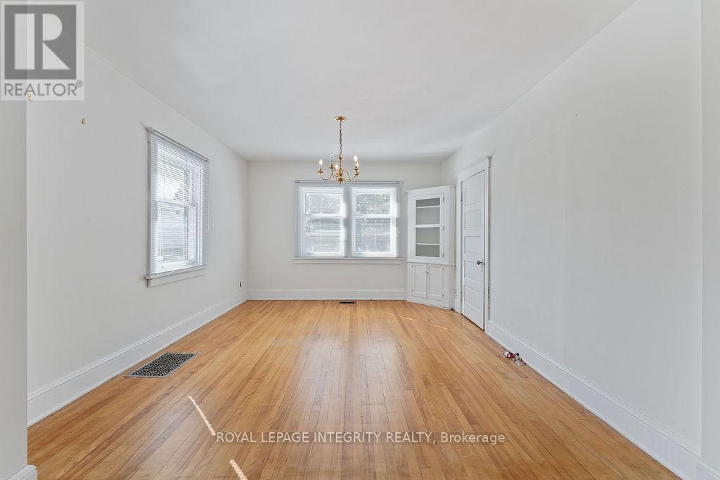 472 Edison Avenue