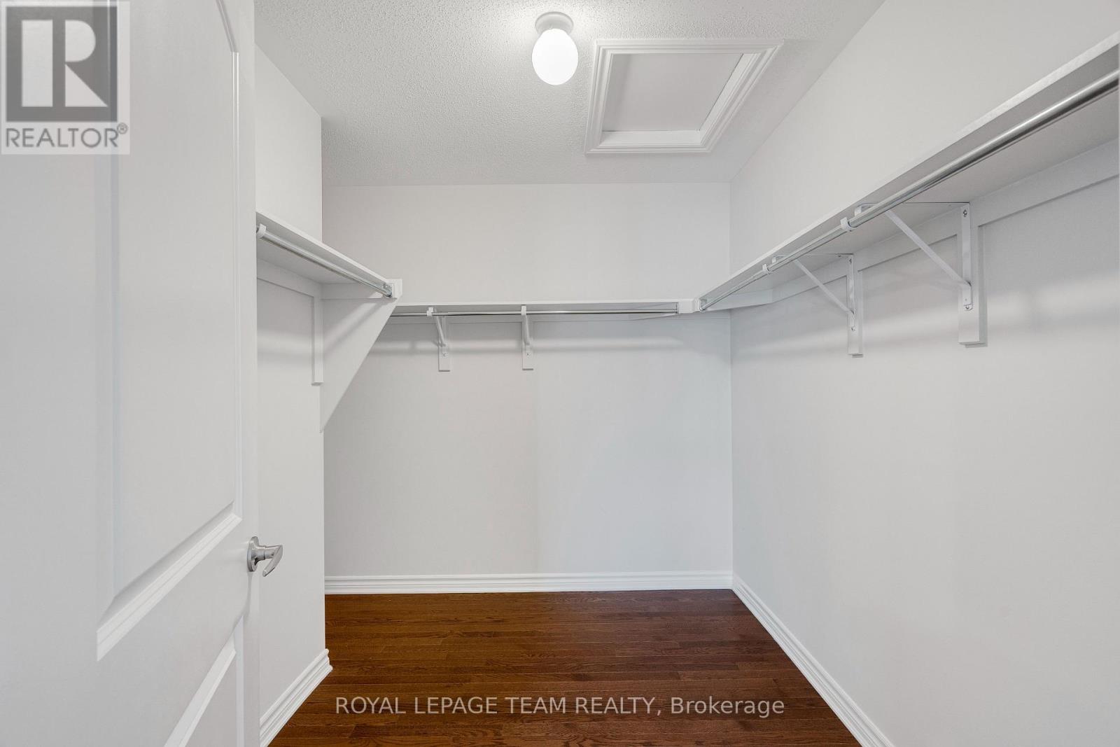743 Vennecy Terrace