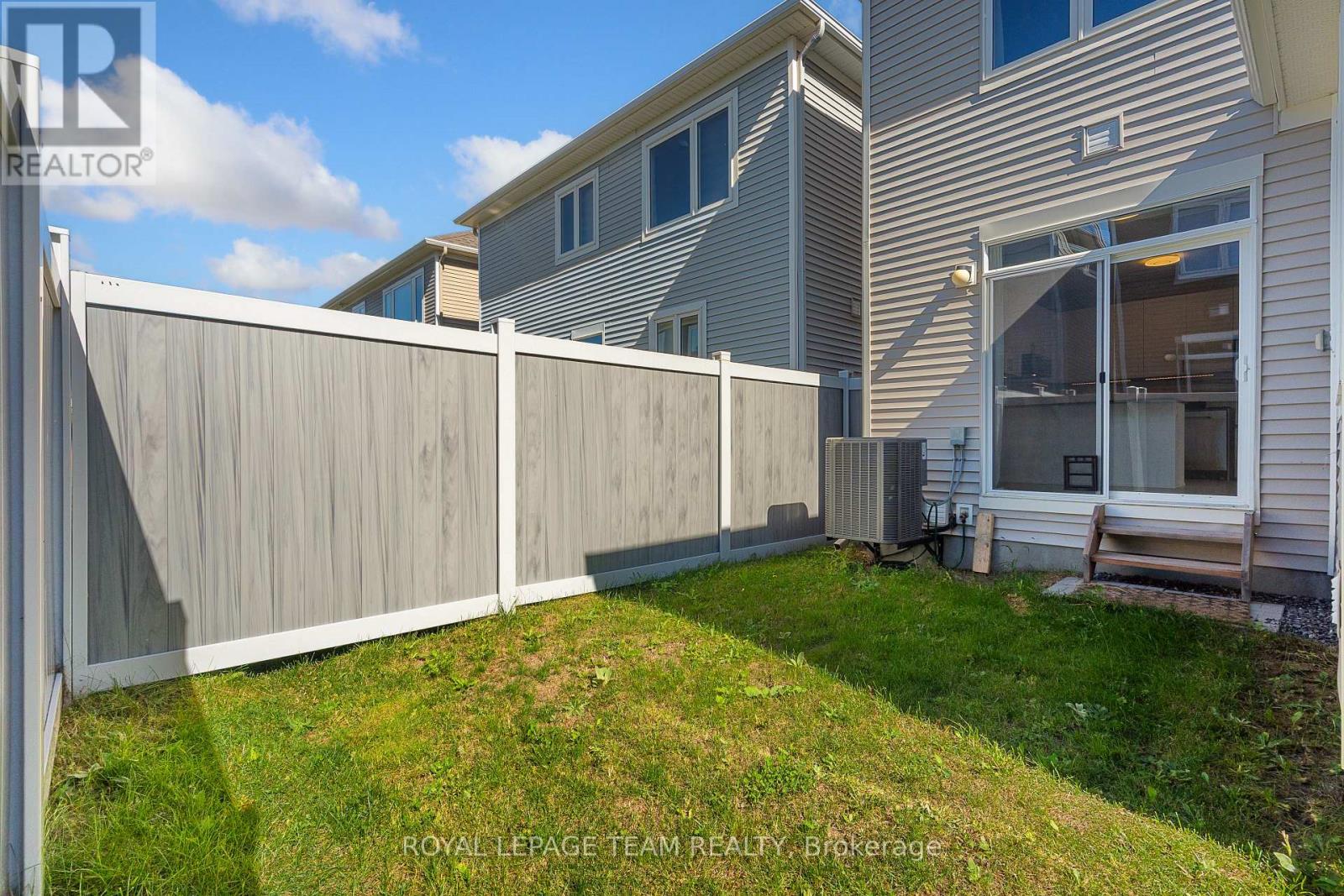 743 Vennecy Terrace
