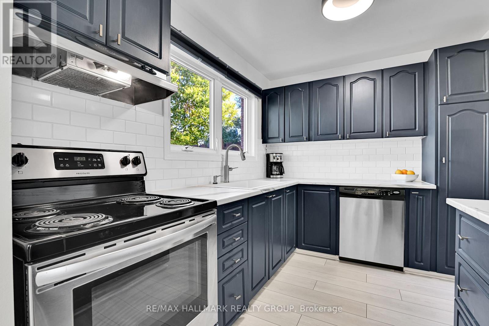 53 - 21 Midland Crescent