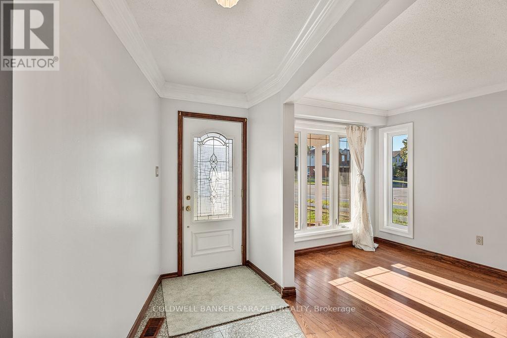 121 Topley Crescent