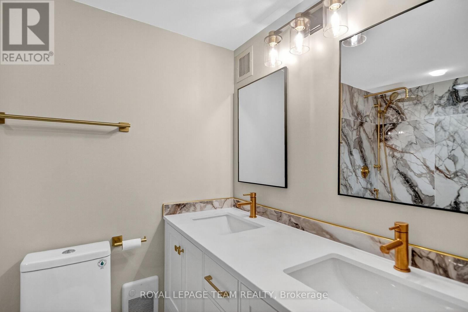 2509/2510 - 515 St Laurent Boulevard