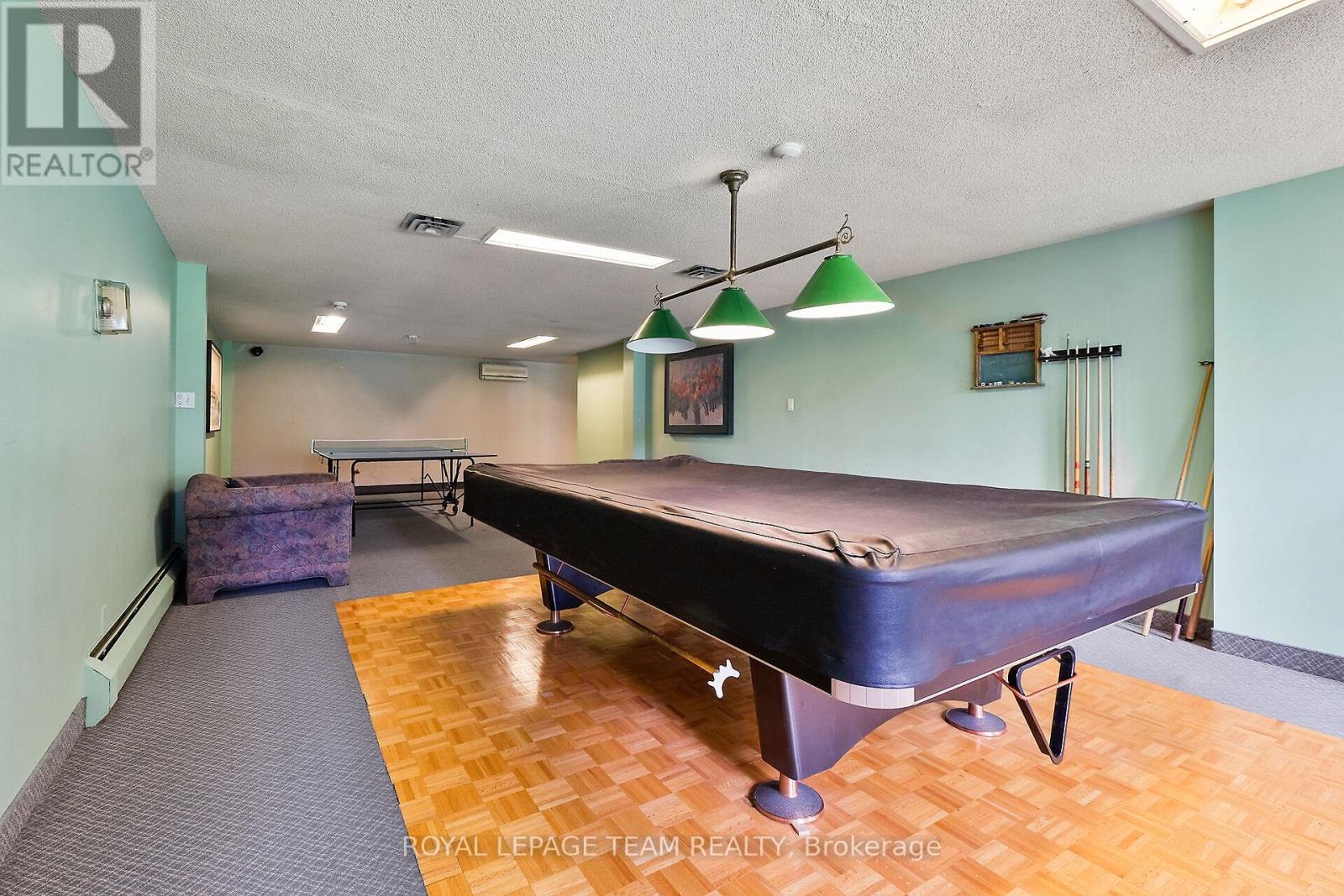 2509/2510 - 515 St Laurent Boulevard