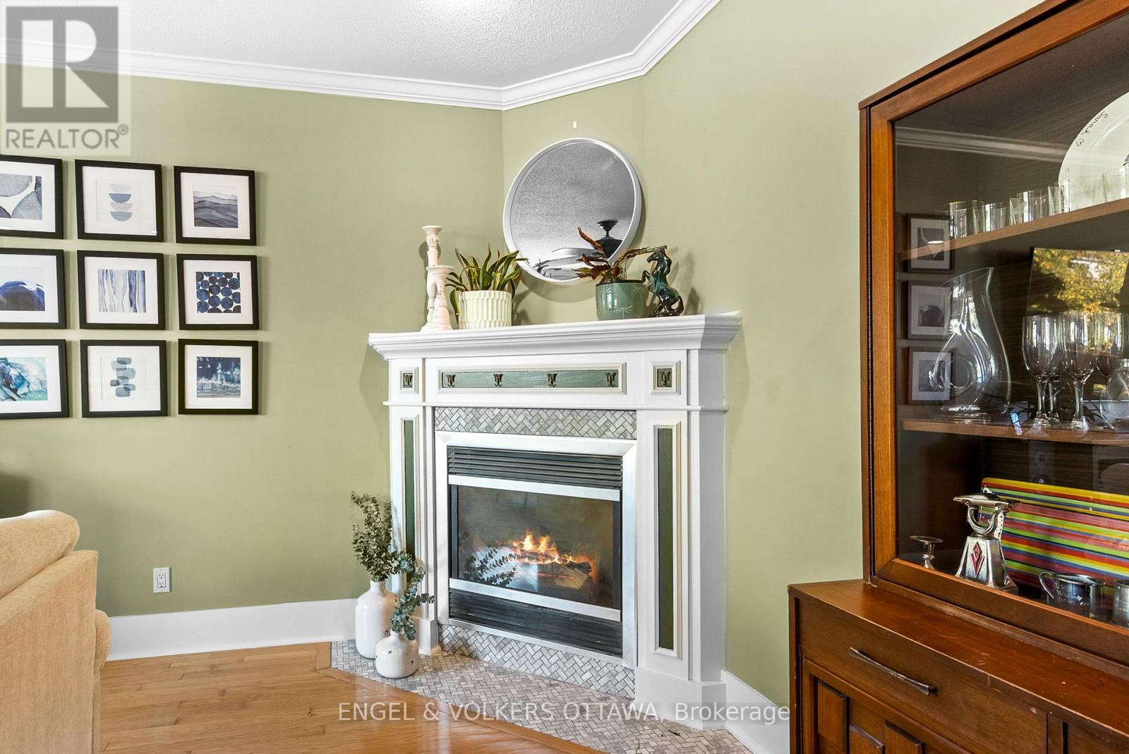 2139 Blue Willow Crescent