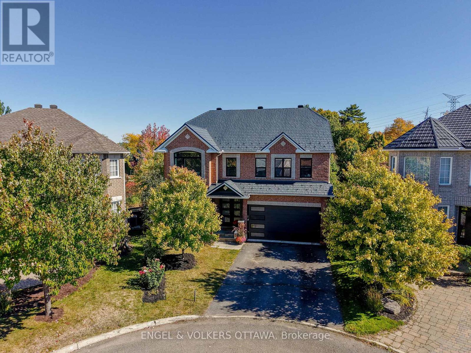 2139 Blue Willow Crescent
