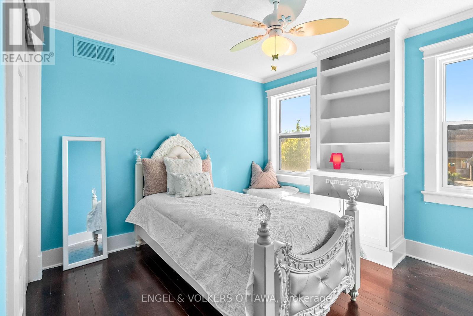 2139 Blue Willow Crescent
